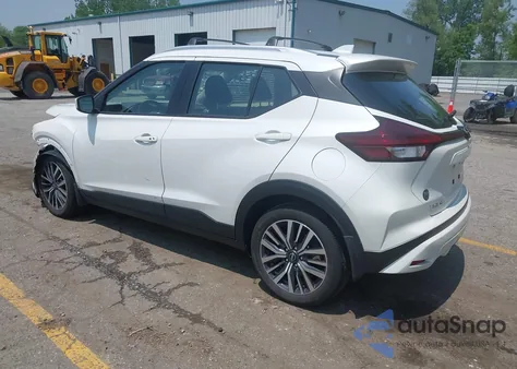 2023 Nissan Kicks Sv Xtronic Cvt из США, поврежденный, VIN 3N1CP5CV4PL472828